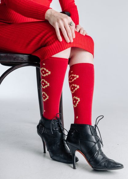 Гольфы женские дизайнерские «Андийский крест» красные хлопок с ботинками